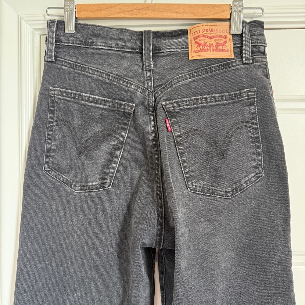 Levi's Ribcage Straight Jeans
